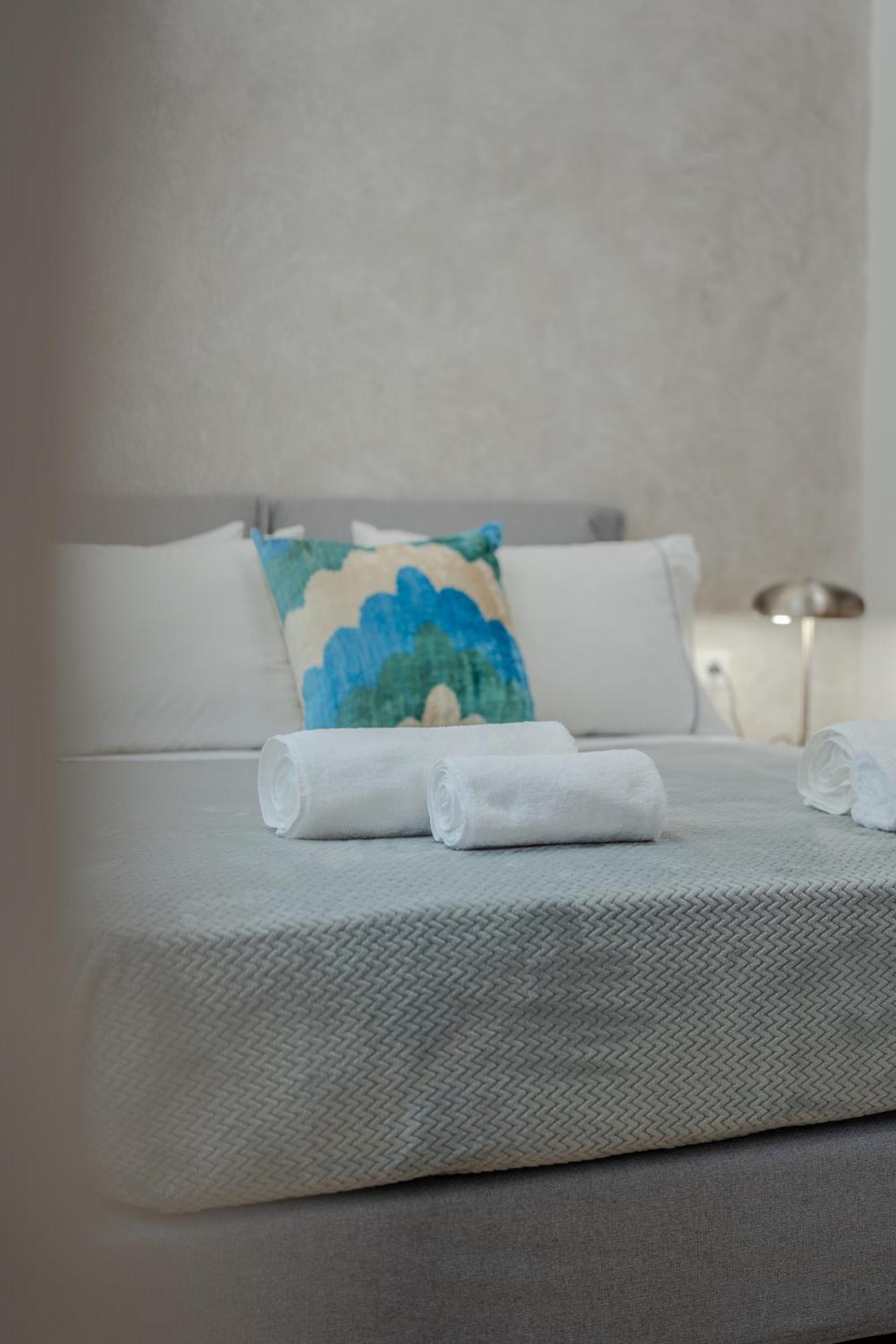 Derouse Othon Suite With Hydromassage Jacuzzi Atenas Exterior foto